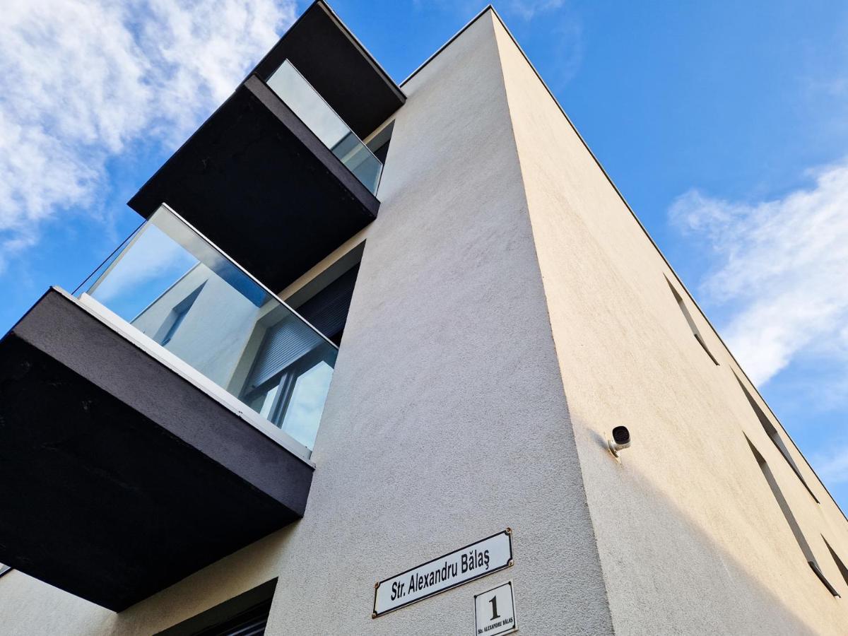 Mirvana Apartments Legacy Residence Timisoara Ngoại thất bức ảnh