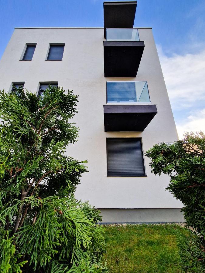 Mirvana Apartments Legacy Residence Timisoara Ngoại thất bức ảnh